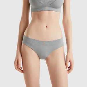 Slip em mistura de nylon reciclado