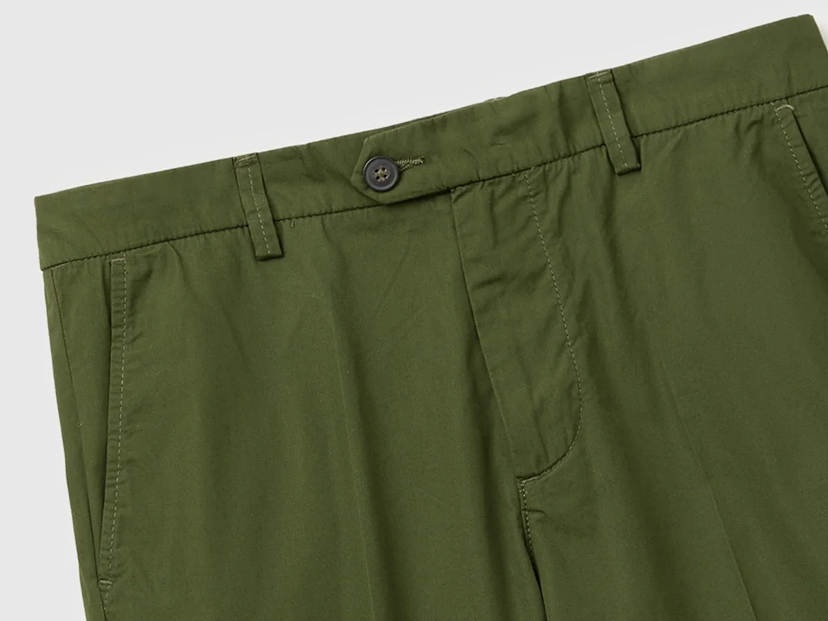 Bermudas chino em algodão leve - Image 8