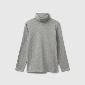 T-shirt stretch com gola alta
