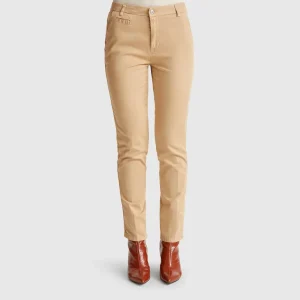 Chinos slim fit em algodão camel