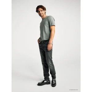 Jeans slim fit cinco bolsos