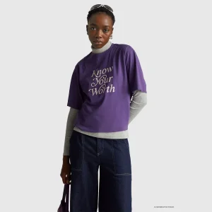 T-shirt com slogan