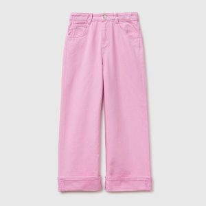 Calças wide fit com dobra
