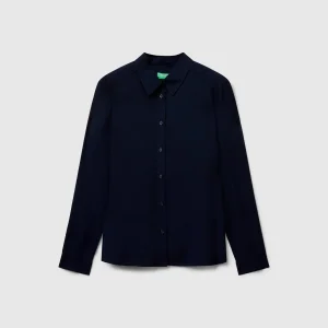 Camisa regular fit em viscose