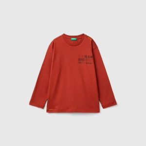 T-shirt em algodão quente com estampa slogan