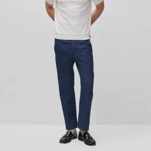 Chinos slim fit em denim leve