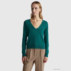 Camisola verde com decote em V em pura lã Merino