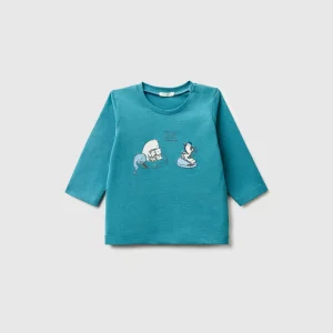 T-shirt com estampa em relevo