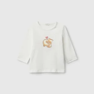 T-shirt com estampa e patch