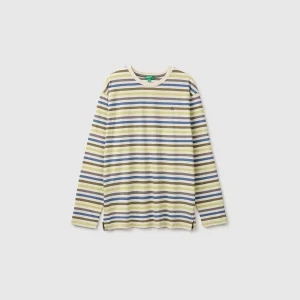T-shirt às riscas em algodão orgânico