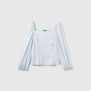 Blusa slim fit com decote quadrado