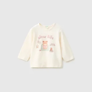 T-shirt com estampa em algodão orgânico