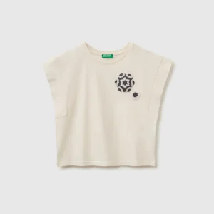 T-shirt sem mangas com bordado