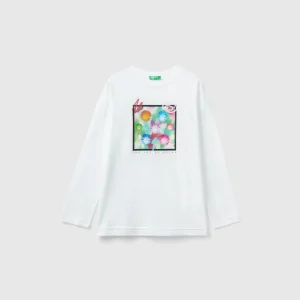 T-shirt quente com estampado fotográfico