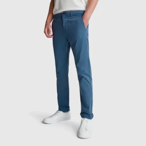 Chinos slim fit em algodão